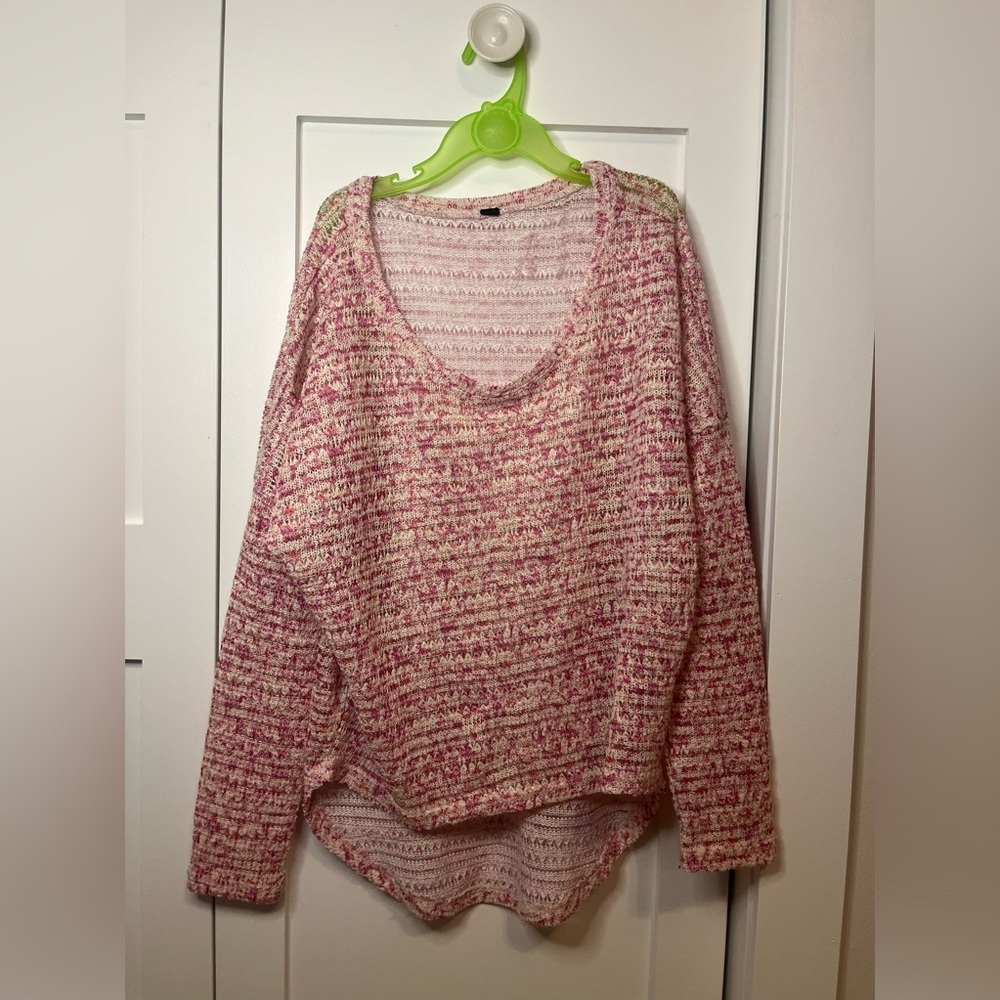Hi, selling this wonderful long sleeve shirt for kids in size S.